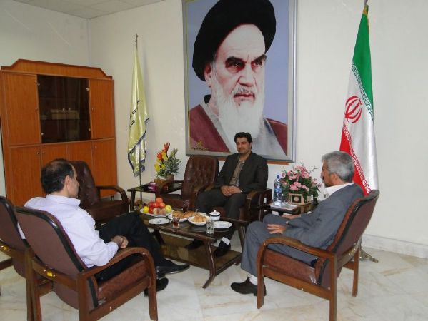 بازدید مدیر کل ارتباطات و فناوری اطلاعات از اداره کل پست
