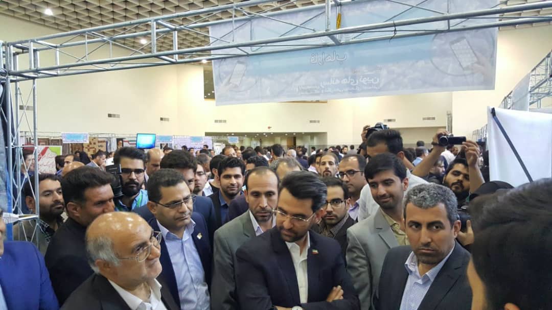 وزیر در نمایشگاه کرمان