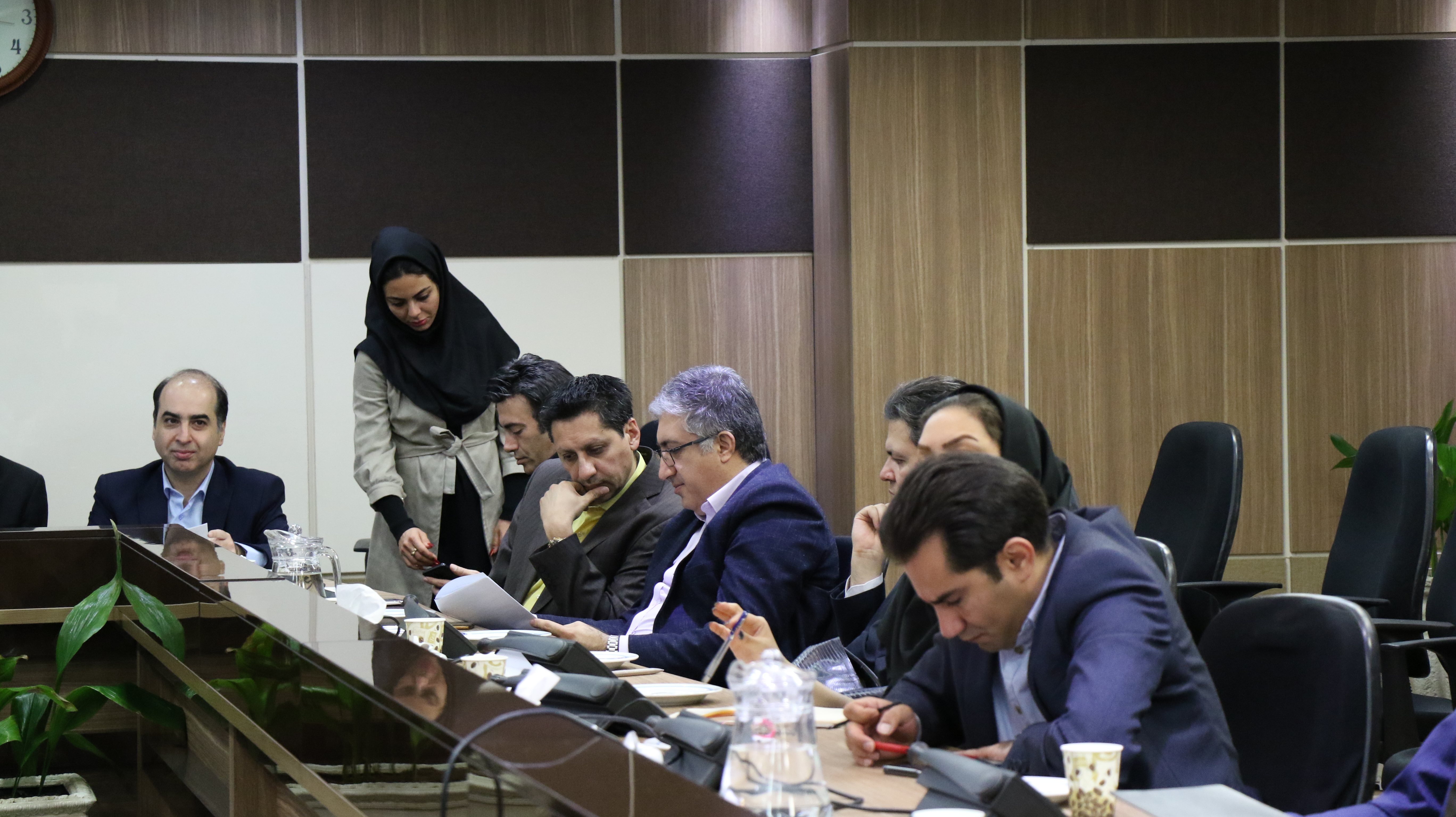 اولین نشست کارشناسی «اقتصاد هوشمند» با حضور فعالان حوزه فناوری اطلاعات و ارتباطات و مسئولان بخش دولتی