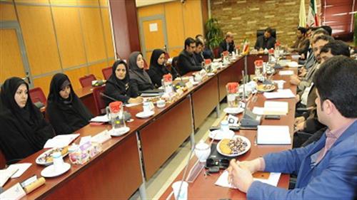 مدیرعامل پست تاکید کرد: صلاح روش‌ها، کاهش هزینه‌ها و افزایش بهره‌وری