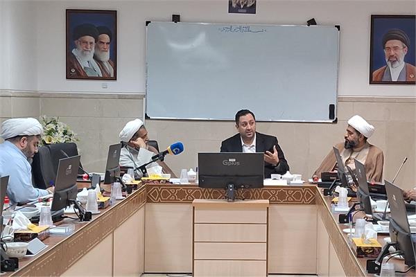 محورهای تفاهم‌نامه همکاری وزارت ارتباطات و مرکز مدیریت حوزه‌های علمیه بررسی شد