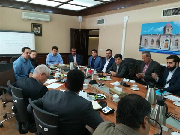 برگزاری نشست بررسی راهکارهای پیاده سازی زیست بوم همراه با حضور معاون فناوری و نوآوری